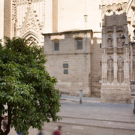 Puerta Catedral Suites Seville Bilik gambar