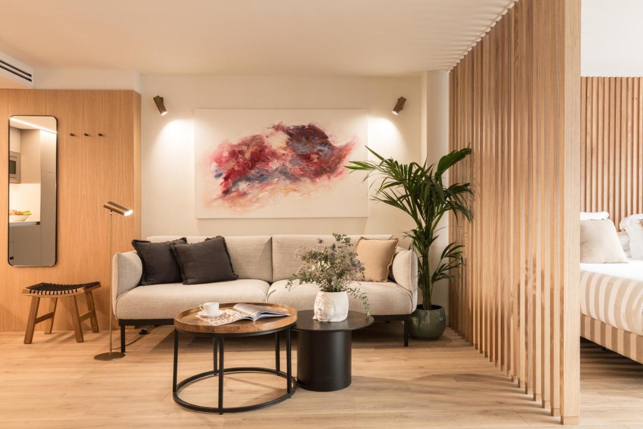 Puerta Catedral Suites Seville Luaran gambar